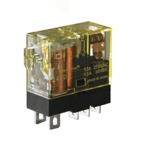 Relay Idec loại nhỏ, 1 cực, 5 chân dẹp, có đèn, 12A/24V AC, RJ1S-CL-A24